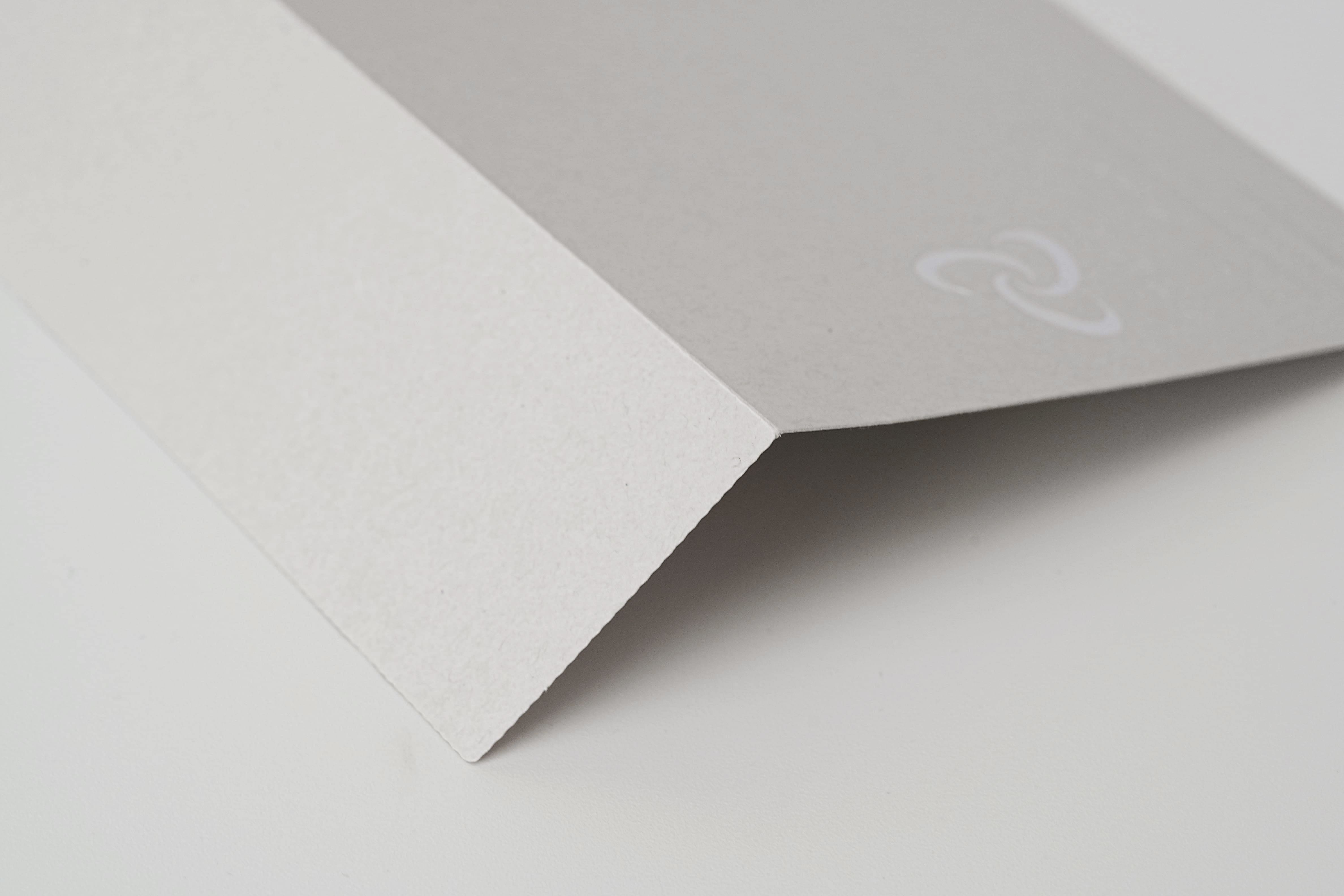 銀箔押しの封筒